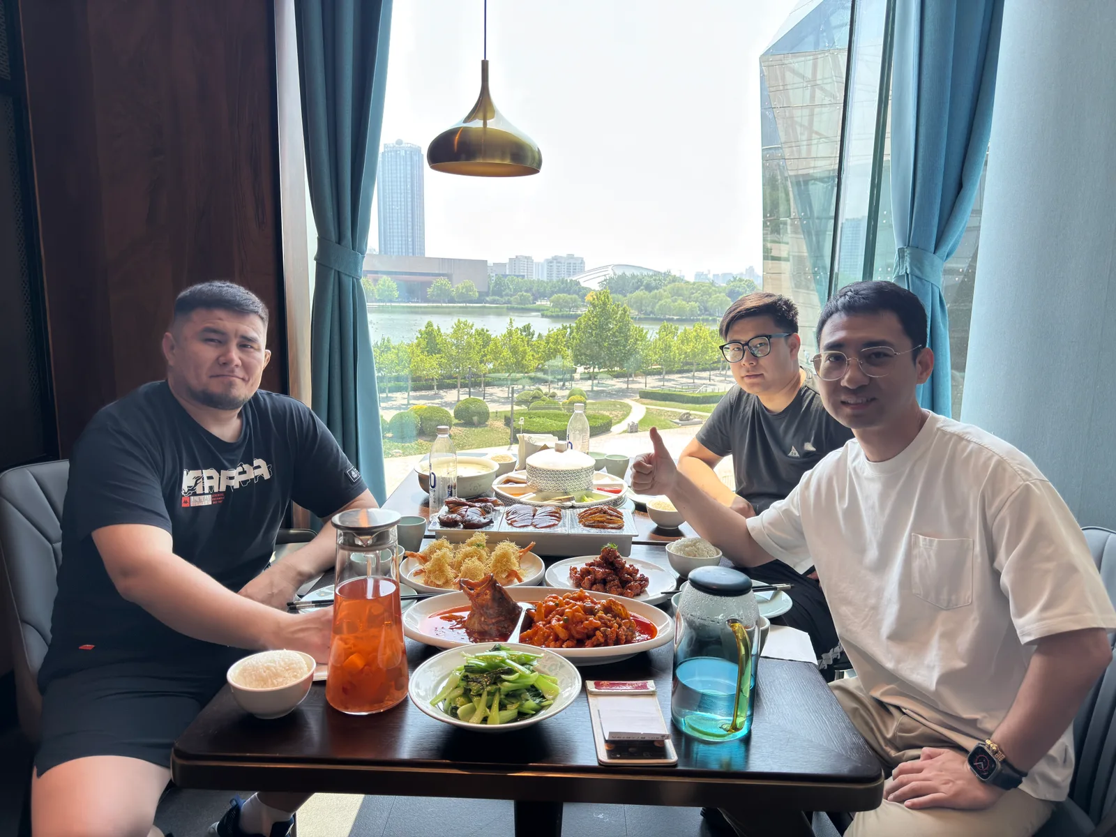 SUBUYCAR与海外合作伙伴会面